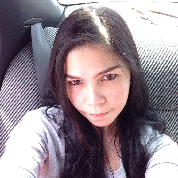 Meet your Posher, Paola - Picture 1 of 1